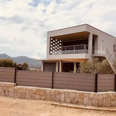 Villa Le Petit Pinarello, Villa 5 Etoiles Pour 10 Personnes, Piscine Chauffee, Plage A 200M Pinarellu