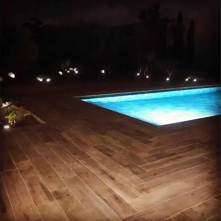 Le Petit Pinarello, Villa 5 Etoiles Pour 10 Personnes, Piscine Chauffee, Plage A 200M