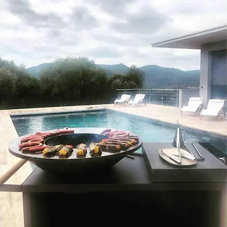 Vila Le Petit Pinarello, Villa 5 Etoiles Pour 10 Personnes, Piscine Chauffee, Plage A 200M